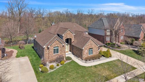 47081 Hidden River Cir, Canton, MI, 48188-6311 | Card Image