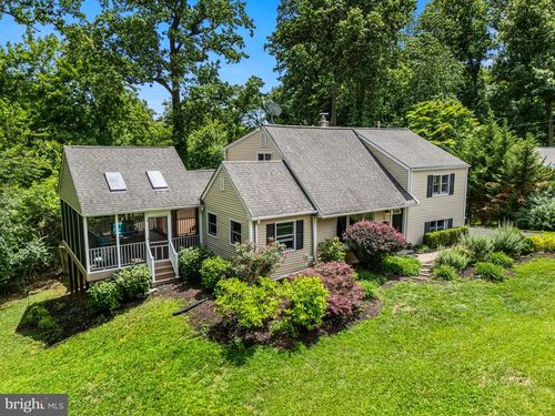 48 Greentree Ln, MALVERN, PA, 19355-3016 | Card Image
