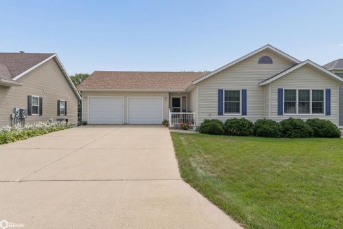 39 Lido Rd, Clear Lake, IA, 50428-1009 | Card Image