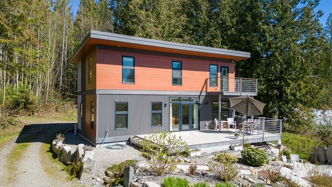 972 Joe Road, House other with 3 bedrooms, 3 bathrooms and null parking in Roberts Creek BC | Image 26