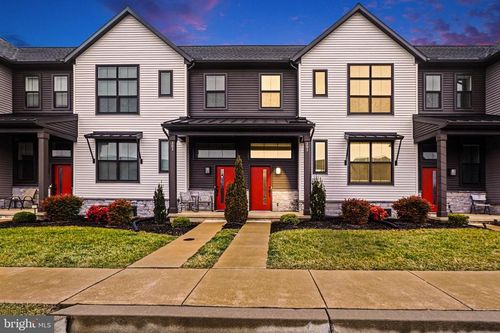 205 Estate Dr, MECHANICSBURG, PA, 17055-4531 | Card Image