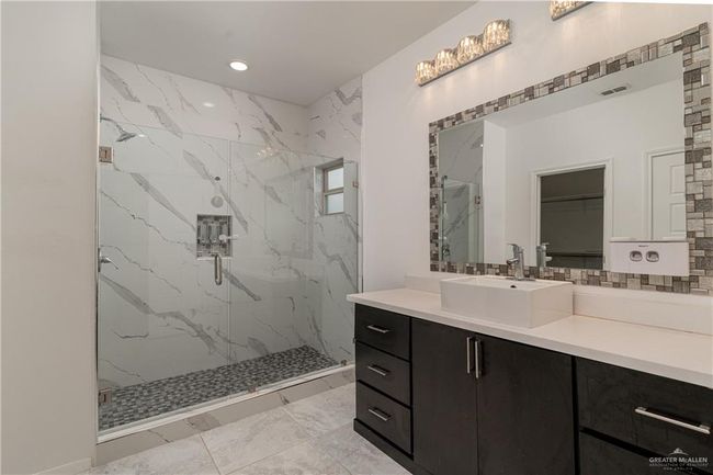 211 N 17 Th St, House other with 4 bedrooms, 3 bathrooms and 2 parking in Hidalgo TX | Image 11