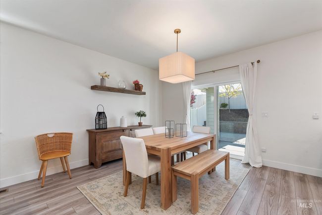 6009 W Riva Capri St, House other with 3 bedrooms, 2 bathrooms and 2 parking in Meridian ID | Image 9