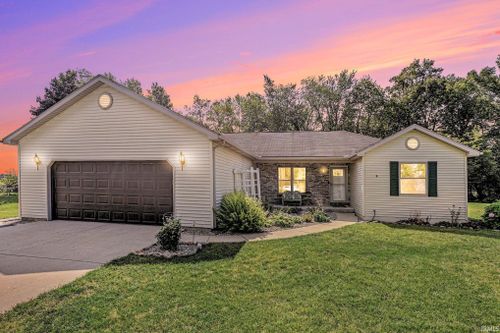 216 Cindy Ct, Millersburg, IN, 46543-9779 | Card Image