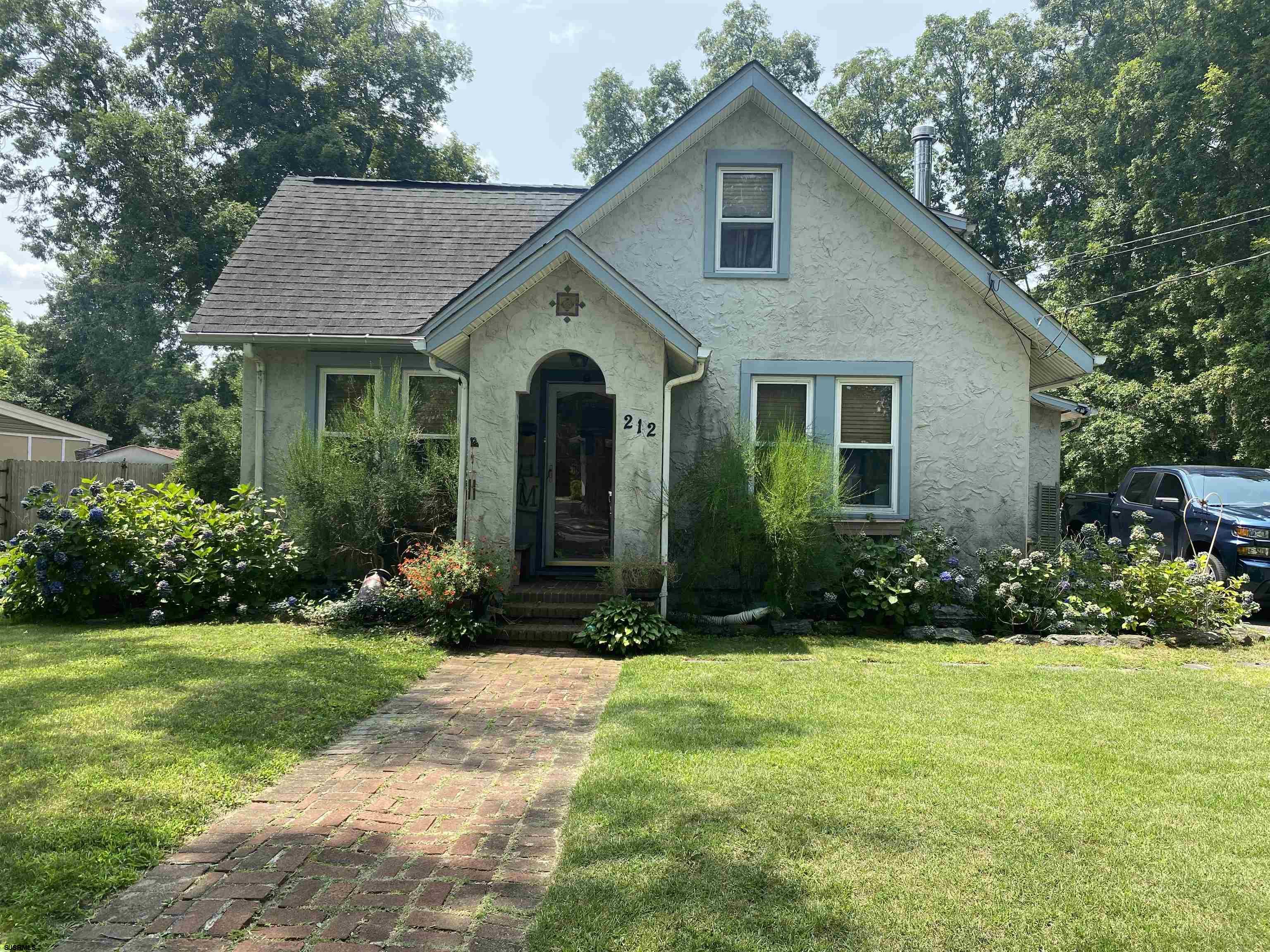 Davis Ave, Northfield, NJ 08225