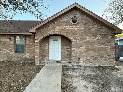 523 Perkins Ave, Mission, TX, 78572-5155 | Card Image