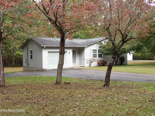 319 Sycamore Dr, Crossville, TN, 38555-8716 | Card Image