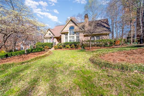 395 Bent Creek Trl, Kernersville, NC, 27284-8393 | Card Image