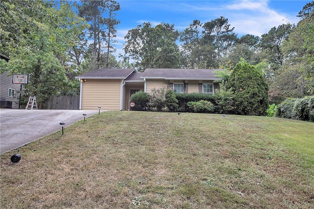 Wildflower Ln, Snellville, GA 30039