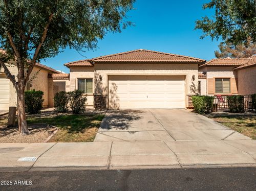 950 S Tucana Ln, Gilbert, AZ, 85296-8627 | Card Image