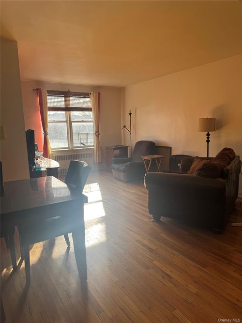 apt-4c-2750 Olinville Ave, Bronx, NY, 10467-7341 | Card Image