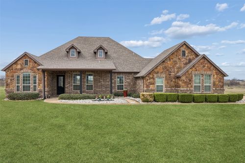 11201 Lakecrest Dr, Sanger, TX, 76266-3444 | Card Image