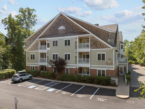unit-310d-190 Chickering Rd, North Andover, MA, 01845-4558 | Card Image