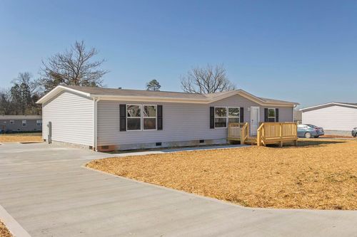 166 Meadow Lawn Dr, Englewood, TN, 37329-2201 | Card Image