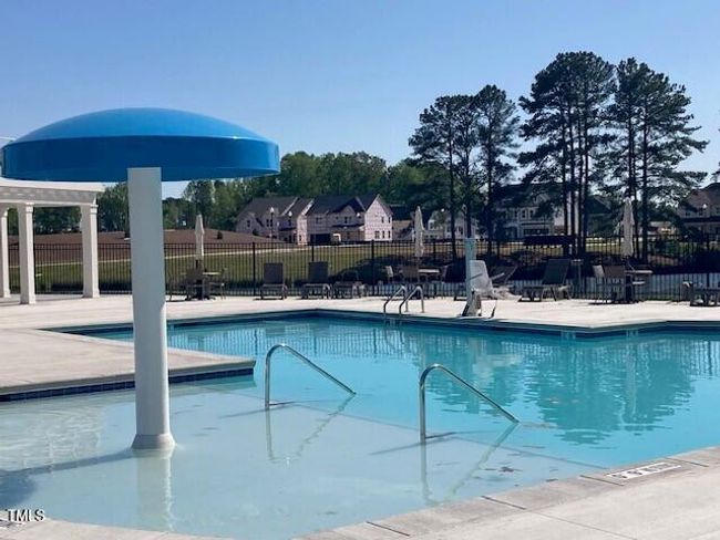 pool 4 | Image 38