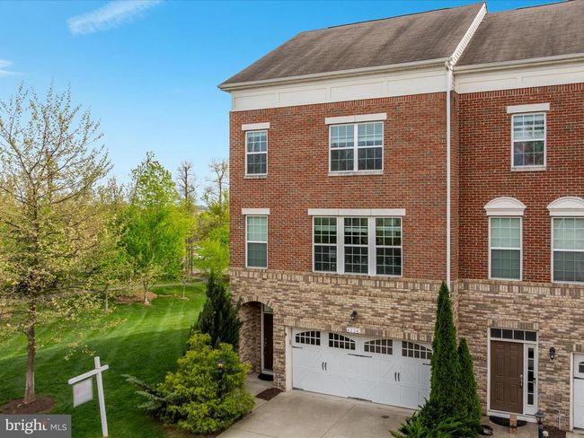 42241 Violet Mist Ter, Townhouse with 4 bedrooms, 4 bathrooms and null parking in BRAMBLETON VA | Image 40