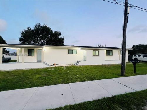 b-5601 Nw 31st Avenue, Miami, FL, 33142 | Card Image