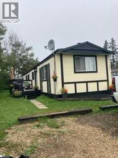 5270 51 St, Mayerthorpe, AB, T0E1N0 | Card Image