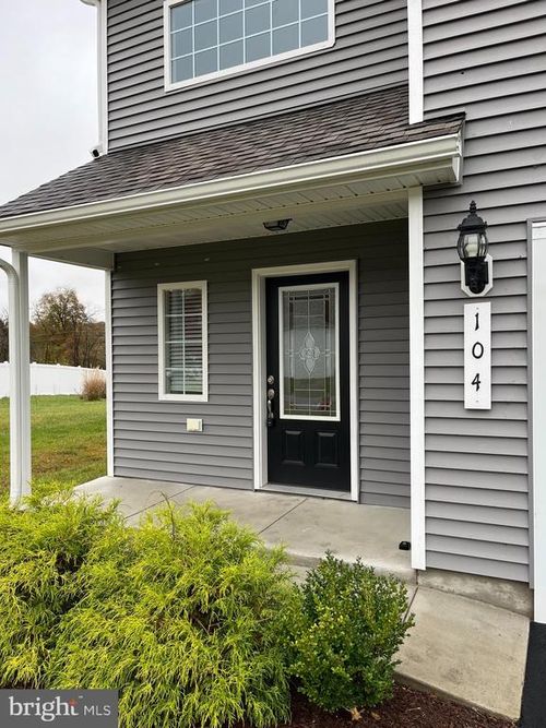 104 Rappahannock Run, FALLING WATERS, WV, 25419-1670 | Card Image