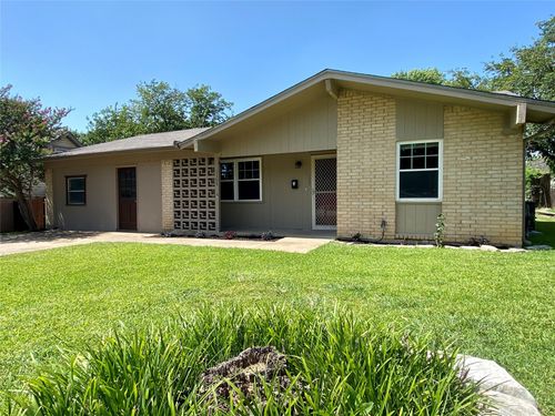 1107 Darlene Ln, Arlington, TX, 76010-5813 | Card Image