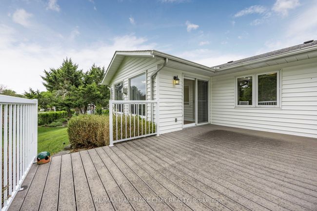 3 Pinetree Crt, House other with 2 bedrooms, 2 bathrooms and 2 parking in New Tecumseth ON | Image 37
