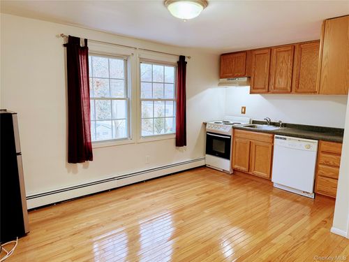 fl-2nd-7 Grange St, Huntington, NY, 11743-4630 | Card Image