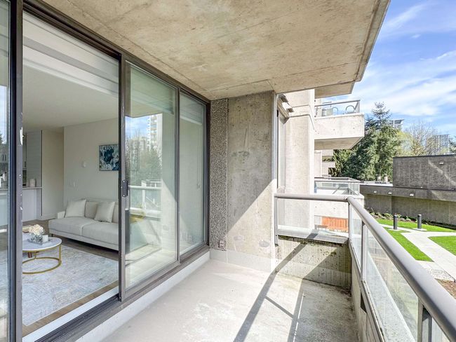 204 - 3970 Carrigan Crt, Condo with 2 bedrooms, 2 bathrooms and 1 parking in Burnaby BC | Image 22