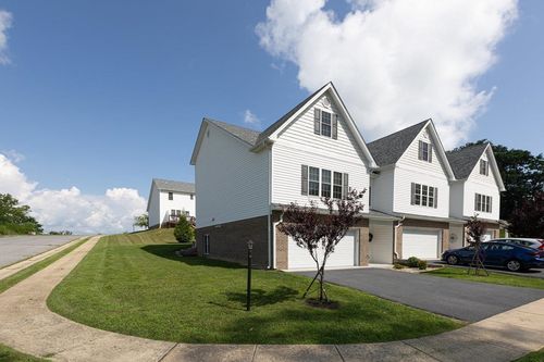 11 Collinswood Way, STAUNTON, VA, 24401 | Card Image