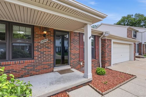 51-28047 Maple Forest Blvd E, Harrison Township, MI, 48045 | Card Image