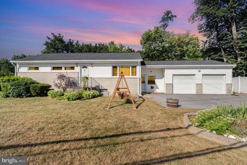 93 Old Willow Mill Rd, MECHANICSBURG, PA, 17050-1816 | Card Image
