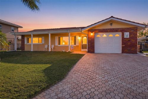 4926 Forecastle Dr, New Port Richey, FL, 34652-4458 | Card Image