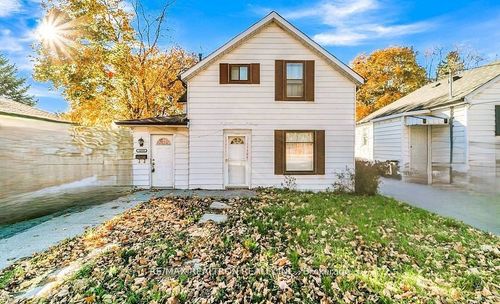 16958 Bayview Ave, Newmarket, ON, L3Y6M5 | Card Image