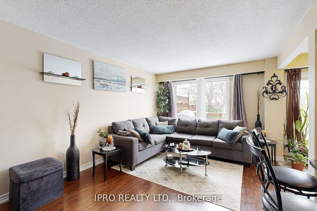 238 Royal Salisbury Way, House attached with 3 bedrooms, 2 bathrooms and 3 parking in Brampton ON | Image 16