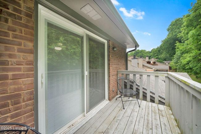 5503 Forest Lake Dr, Condo with 2 bedrooms, 3 bathrooms and null parking in Prospect KY | Image 34