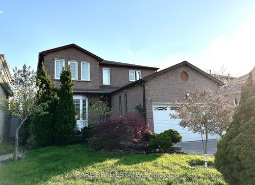 basement-unit-b-2366 Denvale Dr, Pickering, ON, L1X2H5 | Card Image