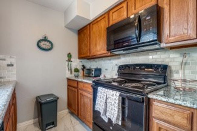 APT-1102 - 2835 Keller Springs Rd, Condo with 2 bedrooms, 1 bathrooms and null parking in Carrollton TX | Image 9