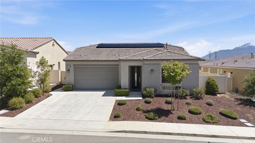 1514 Kylemore Way, Beaumont, CA, 92223-3481 | Card Image