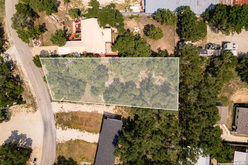 1381 Hillcrest Frst, Canyon Lake, TX, 78133-5059 | Card Image