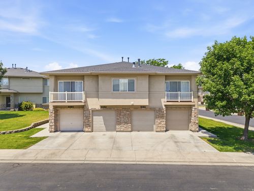 8482 S Ivy Gable Dr, West Jordan, UT, 84081-5068 | Card Image