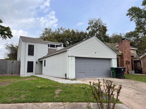 5106 Spruce Forest Dr, Houston, TX, 77091-5022 | Card Image