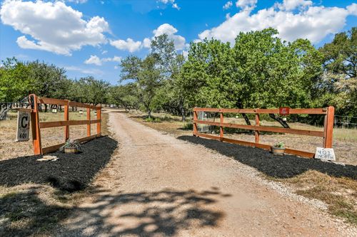 401 N Rainbow Ranch Road, Wimberley, TX, 78676 | Card Image