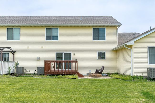 1204 Crescent View Dr Ne, Condo with 4 bedrooms, 3 bathrooms and null parking in Cedar Rapids IA | Image 14