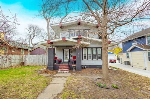 677 33rd St, Des Moines, IA, 50312-3817 | Card Image