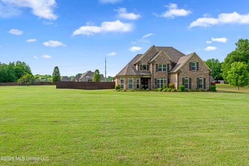 12900 Miller Farms Dr, Olive Branch, MS, 38654-2036 | Card Image