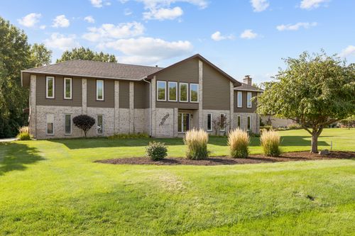 17N560 Hidden Hills Trl, Dundee, IL, 60118-9529 | Card Image