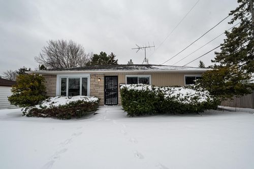 6541 N Fresno Street, Milwaukee, WI, 53224 | Card Image