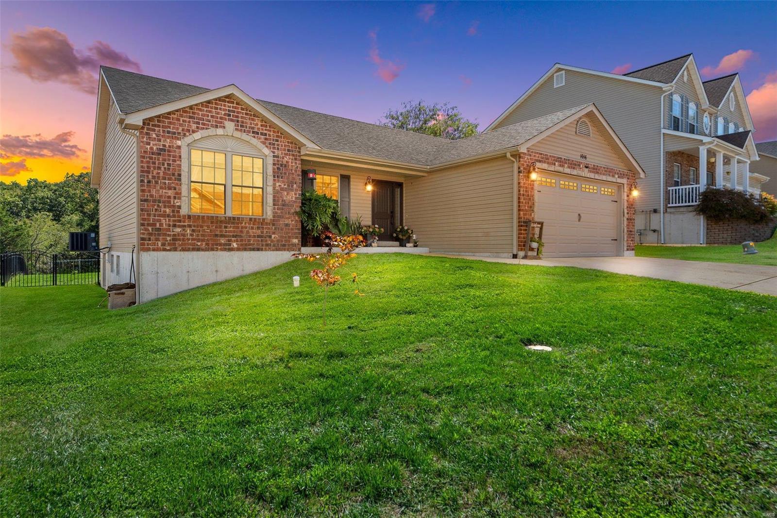 Stonewick Ct, Herculaneum, MO 63048