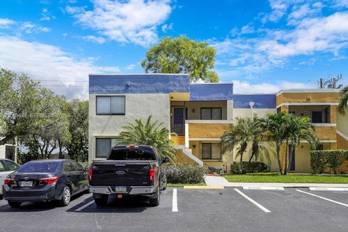 201-185 Lakeview Dr, Weston, FL, 33326-2573 | Card Image