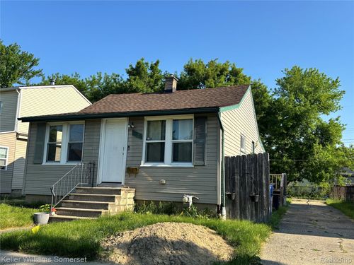 7275 Chalmers Ave, Warren, MI, 48091-3073 | Card Image