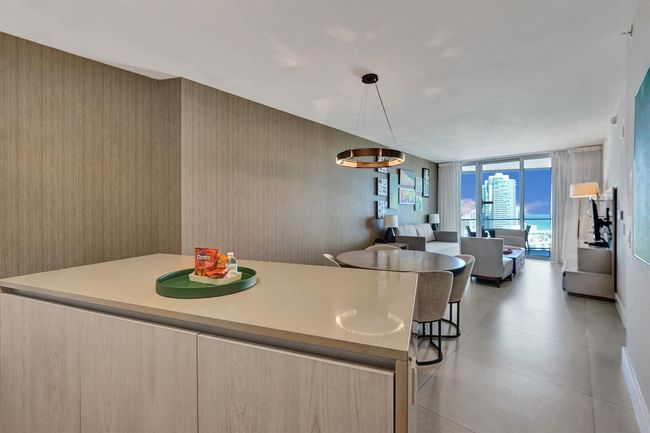 1910 - 4111 S Ocean Dr, Condo with 1 bedrooms, 1 bathrooms and null parking in Hollywood FL | Image 6